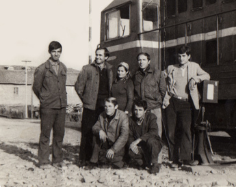 T435 0513 me punonjesit e hekurudhes 1976 - Arkivi personal A.Gjika