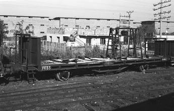 Dy-aksësh me kangjela të lëvizshme Nr:7733