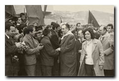 Hysni Kapo, Adil Çarçani si dhe personalitete te lartë të shtetit në inagurimin e hekurudhës Fier-Ballsh në 10 Mars 1975